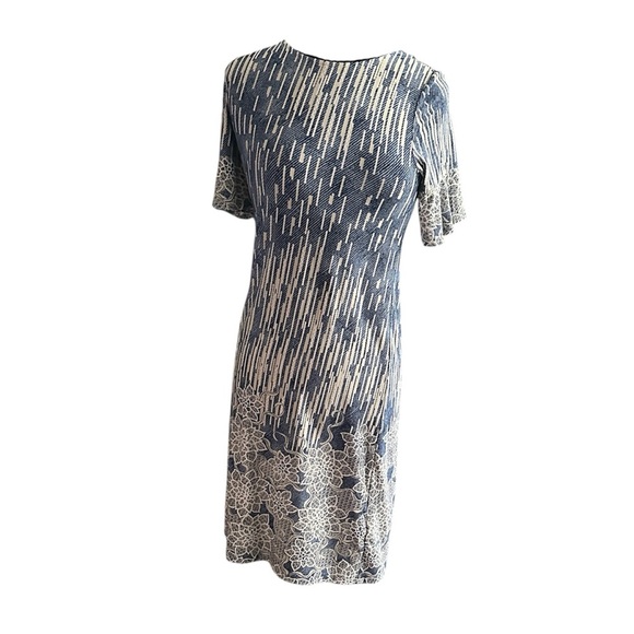 Elegant Blue and White Patterned Dress size small - Picture 1 of 9